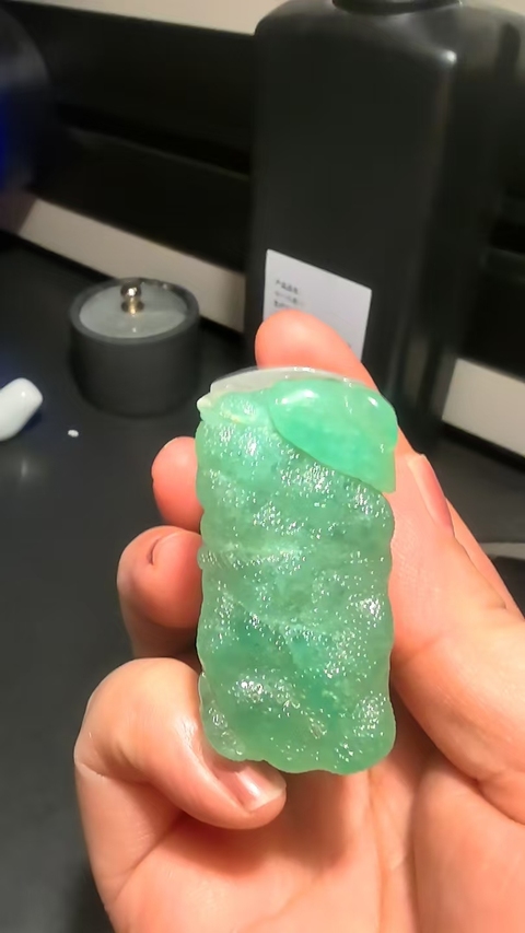 古玩玉器天然翡翠章真品鑒賞圖