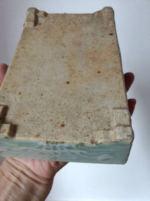 古玩陶瓷豆青堆白水仙盆真品鑒賞圖