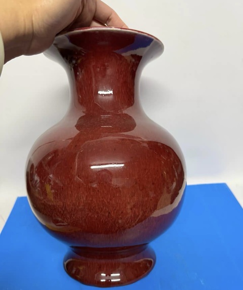 古玩陶瓷紅釉大口瓶真品鑒賞圖