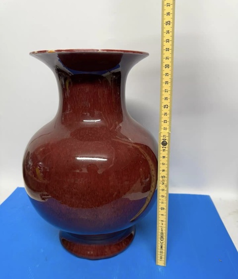 古玩陶瓷紅釉大口瓶真品鑒賞圖