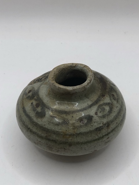 古玩陶瓷日本江戶青花花卉紋水盂真品鑒賞圖