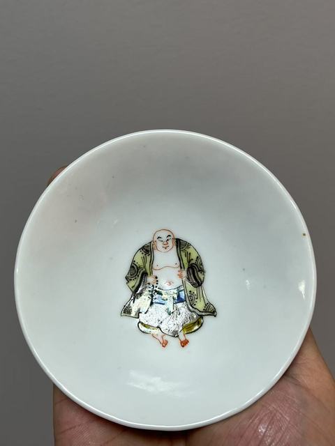 古玩陶瓷五彩羅漢圖茶盞真品鑒賞圖