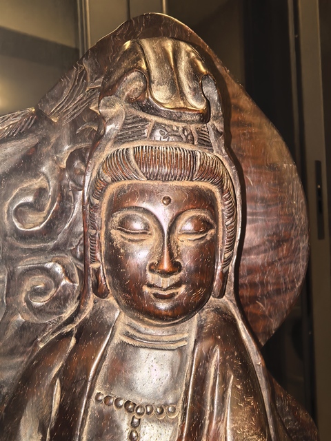 古玩雜項(xiàng)紅木雕蓮花站像觀音真品鑒賞圖