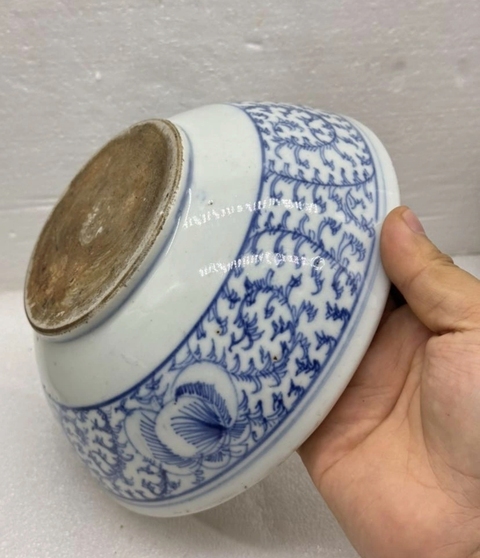 古玩陶瓷纏枝花卉紋青花研缽真品鑒賞圖