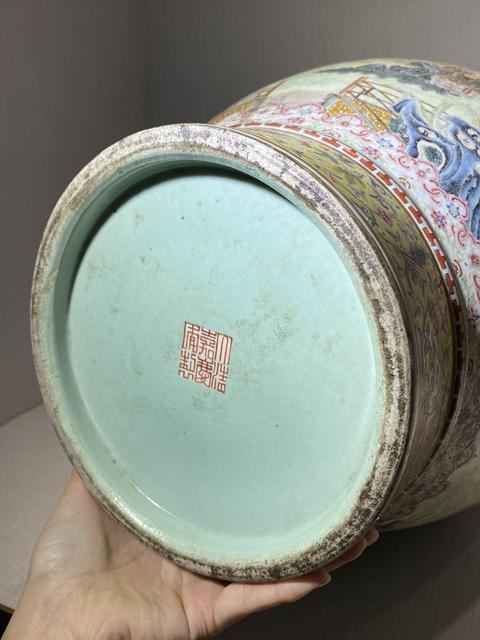 古玩陶瓷粉彩花卉人物故事輔首尊真品鑒賞圖