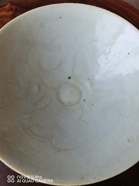 古玩陶瓷青白釉刻云氣紋斗笠碗真品鑒賞圖