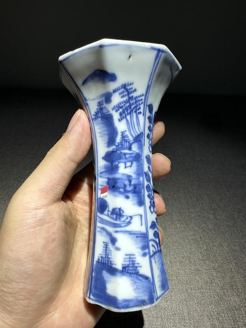 古玩陶瓷青花山水花卉紋花觚真品鑒賞圖