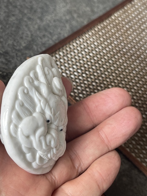 古玩陶瓷德化白瓷牌子真品鑒賞圖
