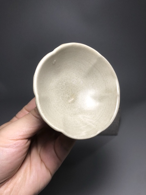 古玩陶瓷宋代影青花口盞真品鑒賞圖