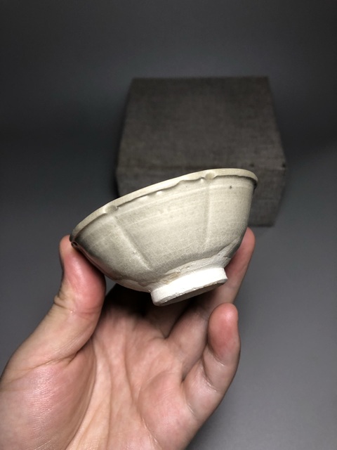 古玩陶瓷宋代影青花口盞真品鑒賞圖
