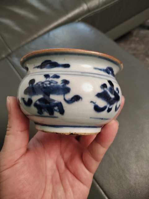 古玩陶瓷青花博古圖香爐真品鑒賞圖