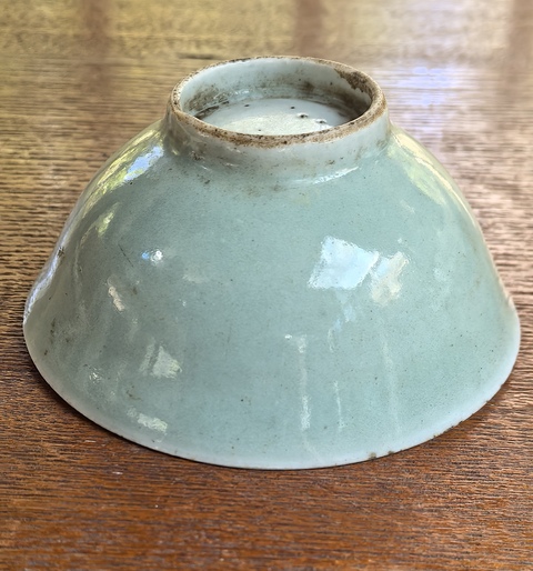 古玩陶瓷豆青釉小碗真品鑒賞圖