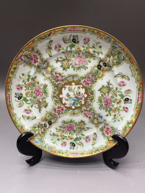 古玩陶瓷清咸豐·花鳥蝶紋廣彩盤拍賣，當(dāng)前價(jià)格769元
