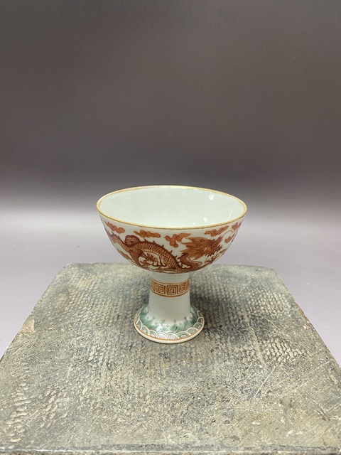 古玩陶瓷民國(guó)·雙龍趕珠·礬紅高足杯拍賣,當(dāng)前價(jià)格2980元