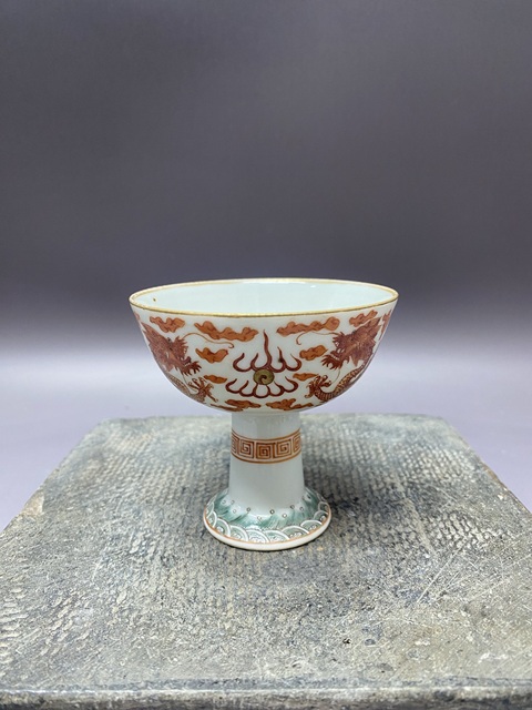 古玩陶瓷民國(guó)·雙龍趕珠·礬紅高足杯拍賣,當(dāng)前價(jià)格2980元