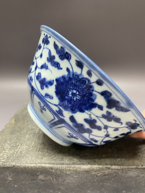 古玩陶瓷清嘉慶·纏枝蓮青花碗拍賣，當前價格389元