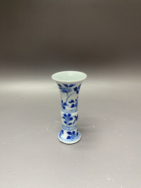 古玩陶瓷清康熙·花卉紋青花花觚拍賣，當前價格2000元