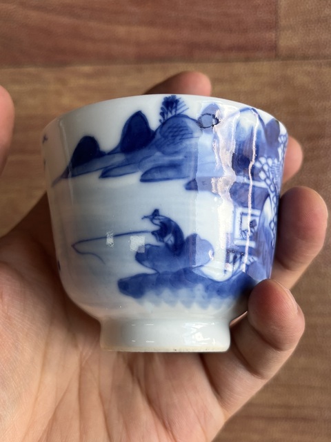 古玩陶瓷樵漁耕讀山水紋青花杯真品鑒賞圖