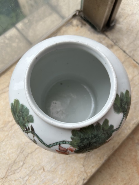 古玩陶瓷油粉彩鳳穿牡丹圖罐真品鑒賞圖