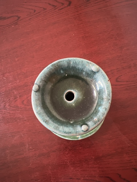 古玩陶瓷石灣窯綠釉燈臺真品鑒賞圖