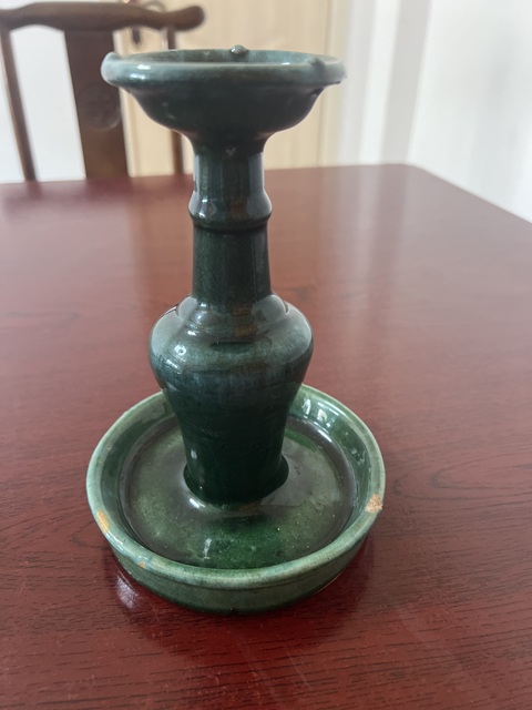 古玩陶瓷石灣窯綠釉燈臺真品鑒賞圖