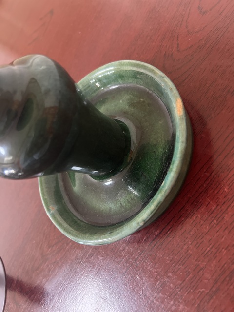 古玩陶瓷石灣窯綠釉燈臺真品鑒賞圖