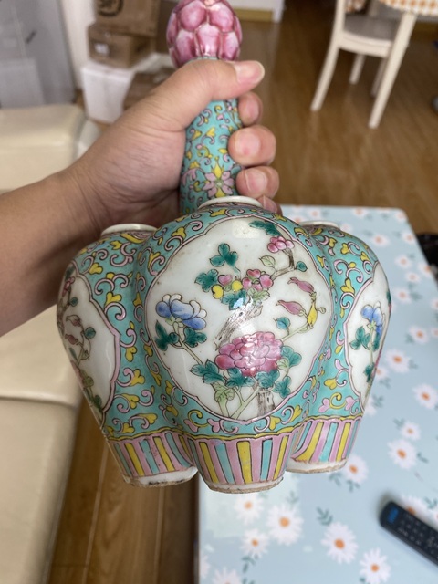 古玩陶瓷晚清細路粉彩五孔瓶真品鑒賞圖