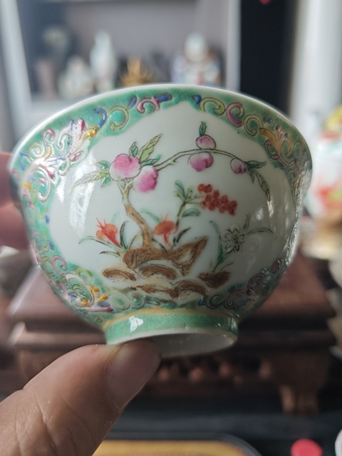 古玩陶瓷花果紋粉彩茶圓真品鑒賞圖
