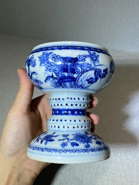 古玩陶瓷青花花卉紋斗真品鑒賞圖