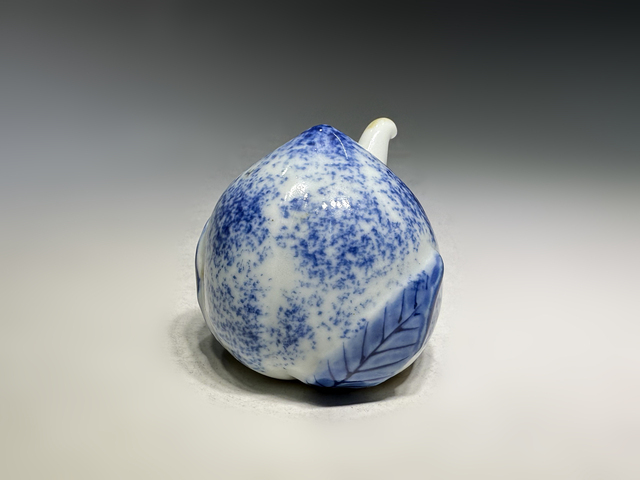 古玩陶瓷清末民初·青花桃形倒流壺水滴真品鑒賞圖