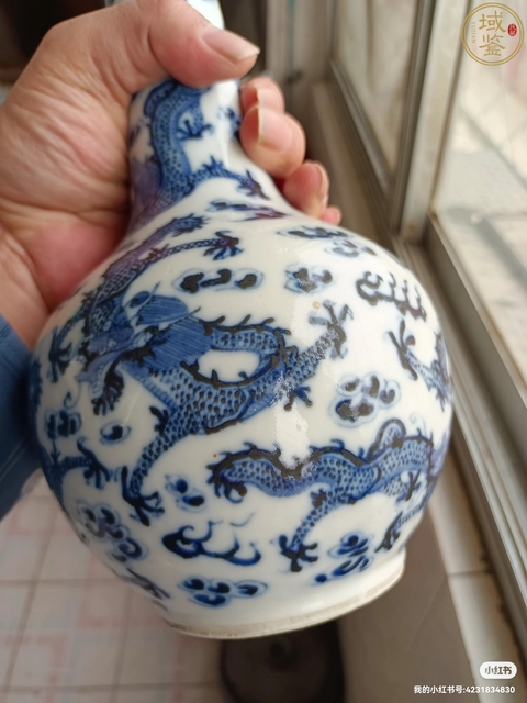 古玩陶瓷龍紋青花瓶真品鑒賞圖