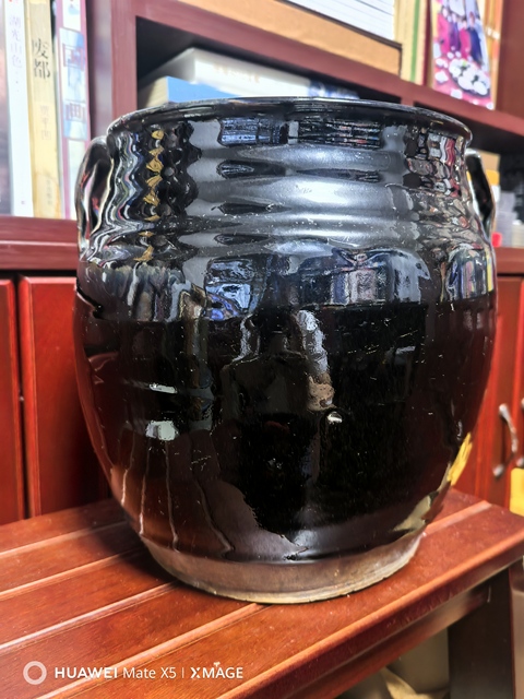 古玩陶瓷黑釉罐真品鑒賞圖