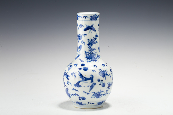 古玩陶瓷清晚·青花花鳥紋天球瓶拍賣,當前價格654元