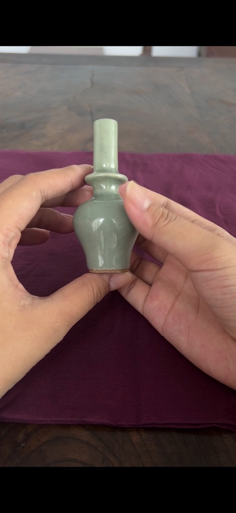 古玩陶瓷龍泉窯吉字瓶(凈瓶)真品鑒賞圖