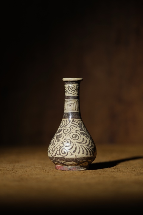 古玩陶瓷吉州窯彩繪小瓶真品鑒賞圖