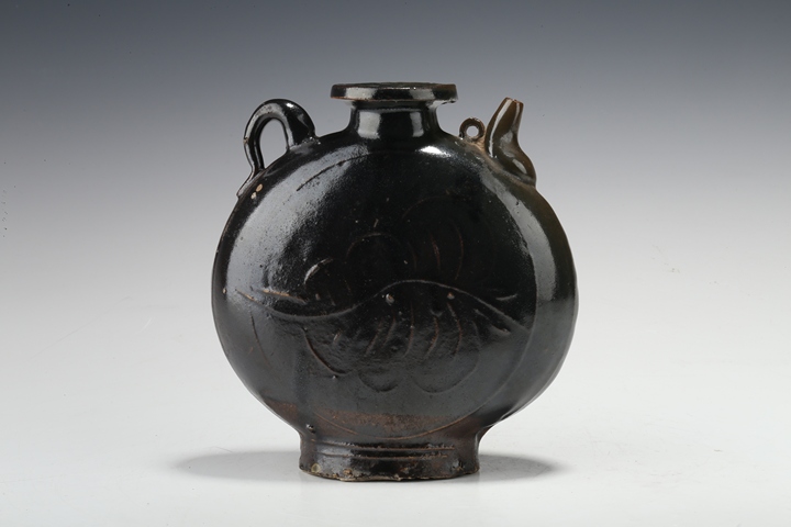 古玩陶瓷清·褐釉印樹葉紋扁壺真品鑒賞圖