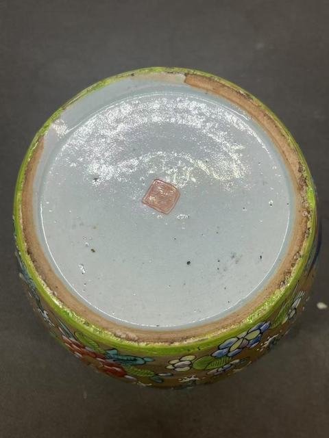 古玩陶瓷青花加彩蓋罐真品鑒賞圖