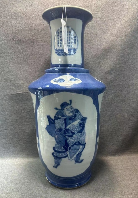 古玩陶瓷灑藍開光青花無雙譜人物撇口瓶真品鑒賞圖