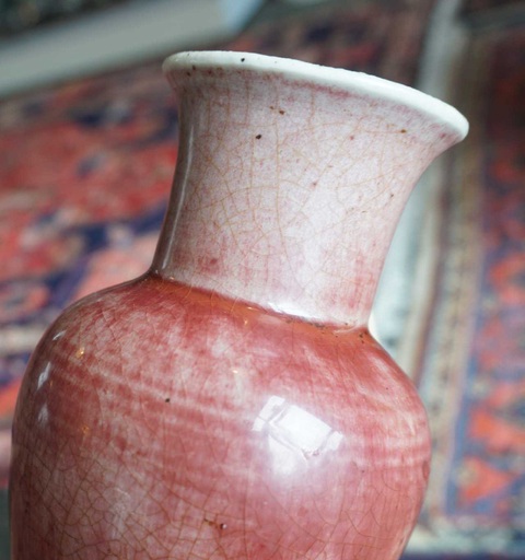 古玩陶瓷紅釉瓶真品鑒賞圖