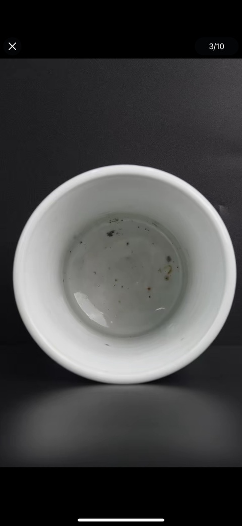 古玩陶瓷人物紋青花束腰筆筒真品鑒賞圖