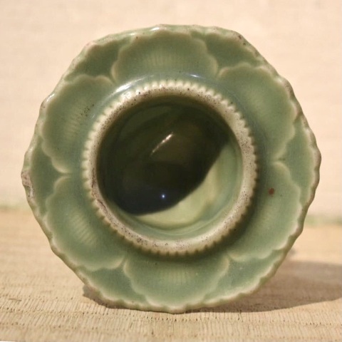 古玩陶瓷青釉三足香薰真品鑒賞圖
