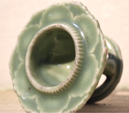 古玩陶瓷青釉三足香薰真品鑒賞圖