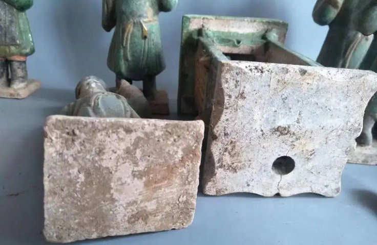 古玩陶瓷彩陶俑真品鑒賞圖