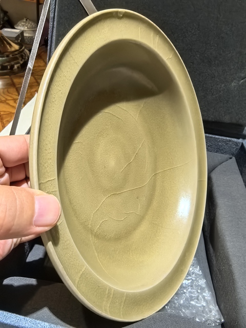 古玩陶瓷龍泉盤真品鑒賞圖