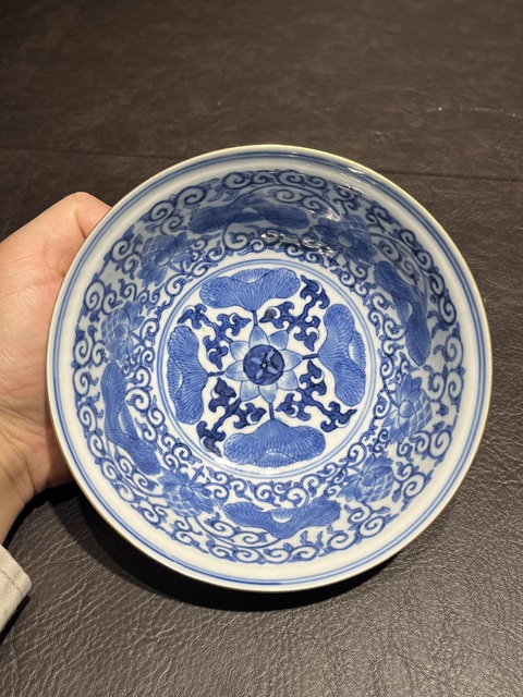古玩陶瓷內青花外粉彩荷花碗真品鑒賞圖