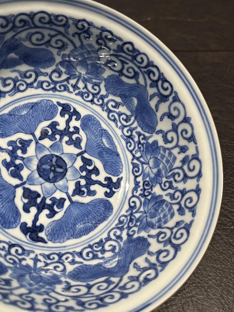 古玩陶瓷內青花外粉彩荷花碗真品鑒賞圖