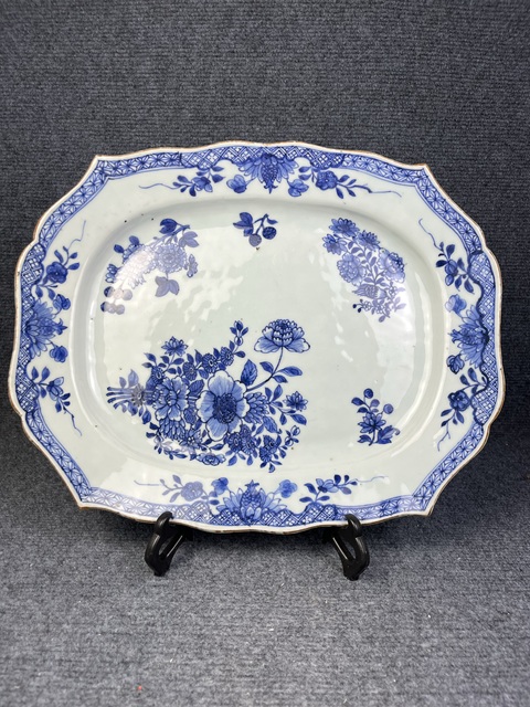 古玩陶瓷青花花卉紋大盤拍賣，當(dāng)前價(jià)格3888元