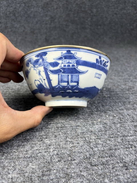 古玩陶瓷青花山水亭臺樓閣紋碗拍賣,當前價格1388元