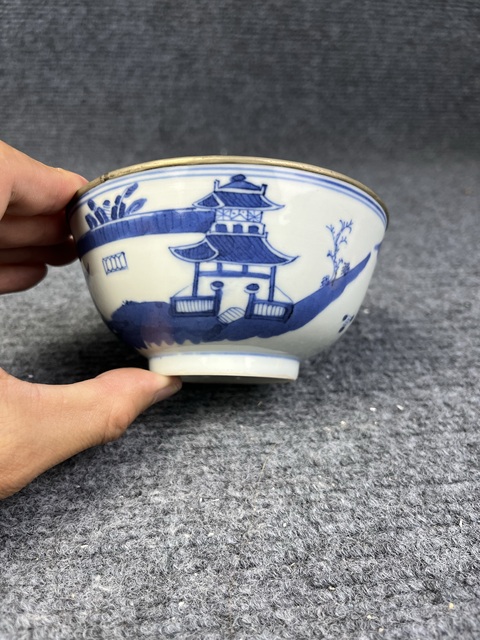 古玩陶瓷青花山水亭臺樓閣紋碗拍賣,當前價格1388元