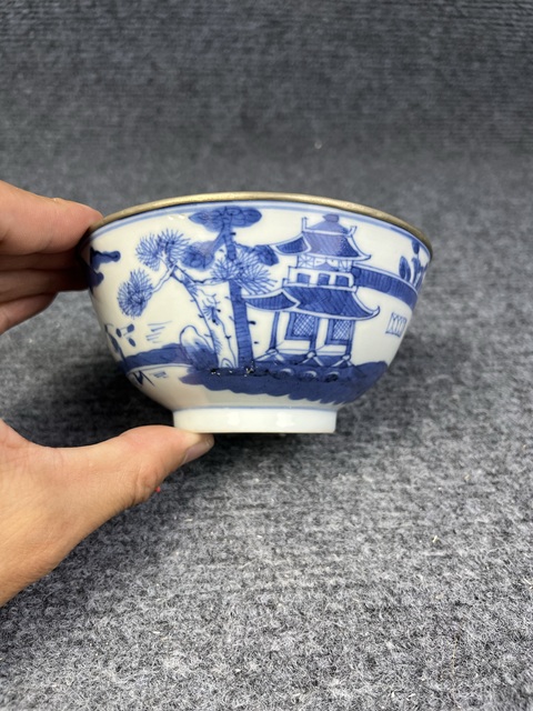 古玩陶瓷青花山水亭臺(tái)樓閣紋碗拍賣,當(dāng)前價(jià)格1388元
